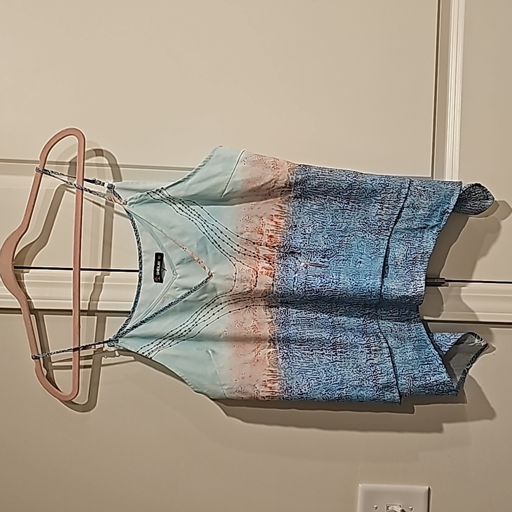 Tie-Dye V-Neck Sleeveless Camisole in Blue and Cream - Picture 2 of 4